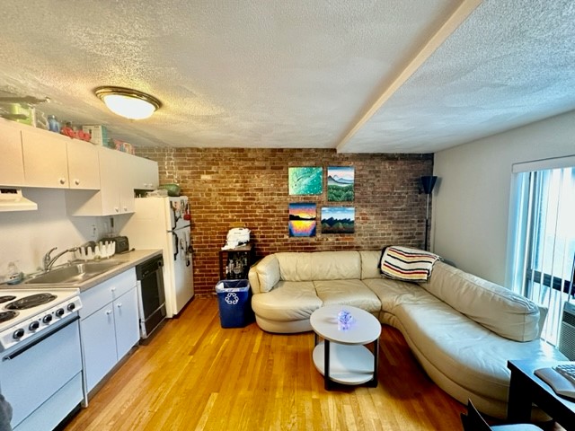 8 Harris St, North End