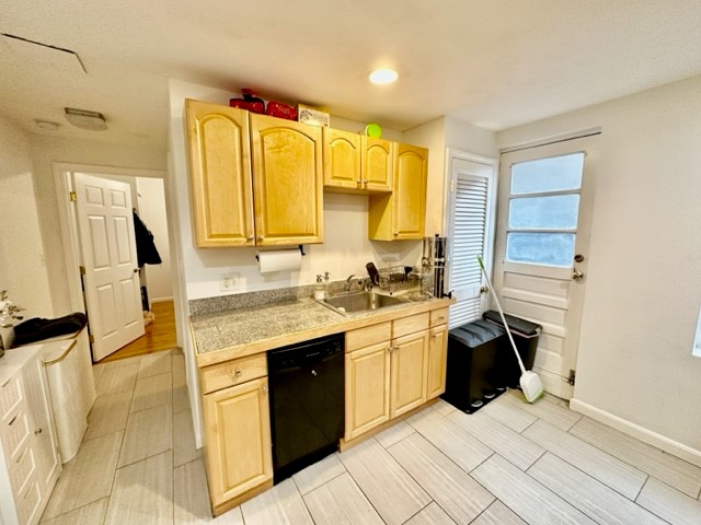 220 Hanover St, North End