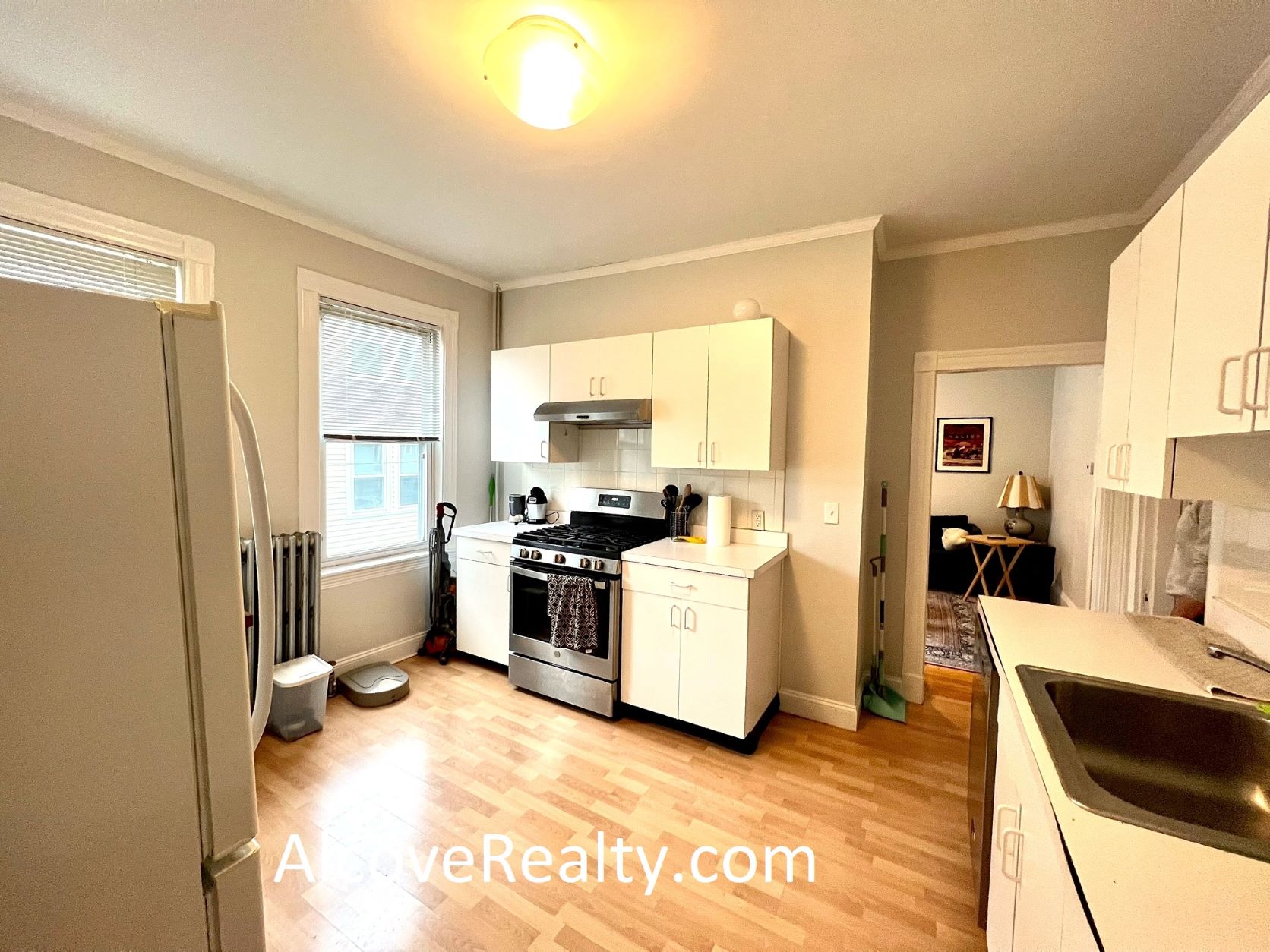 13 Farragut Ave, Teele Square