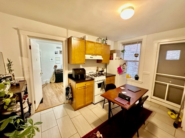 220 Hanover St, North End