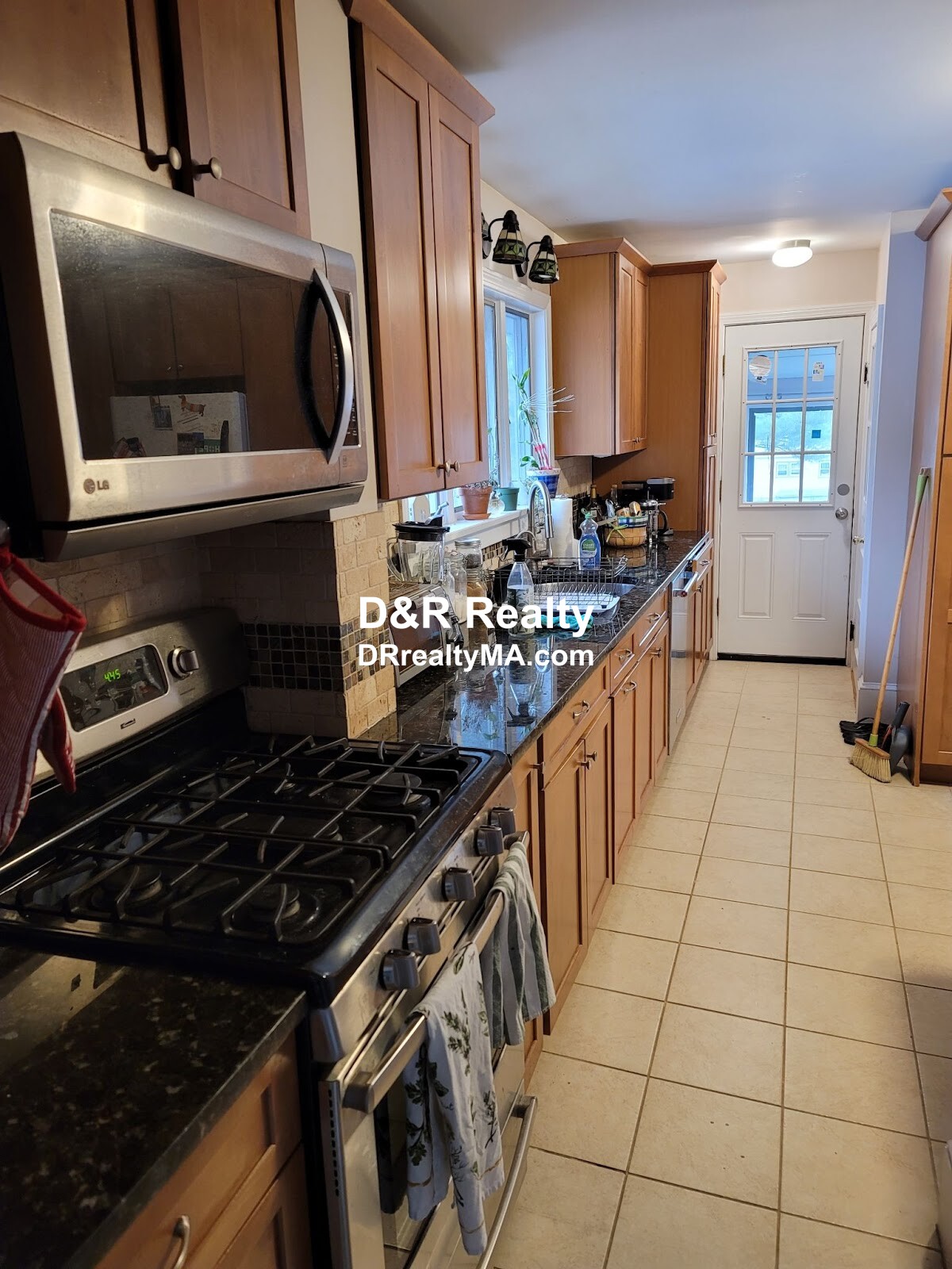 14 Matignon Rd, Porter Square