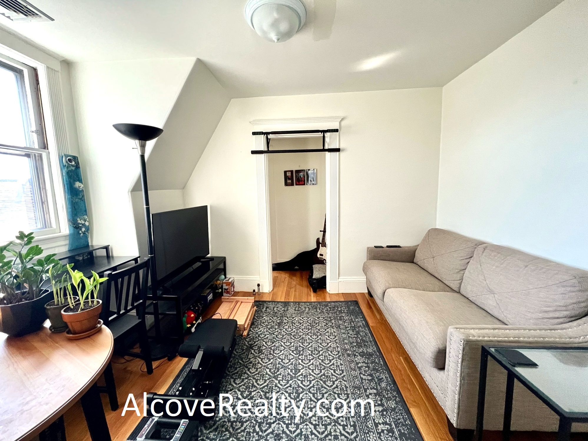 78 College Ave, Davis Square