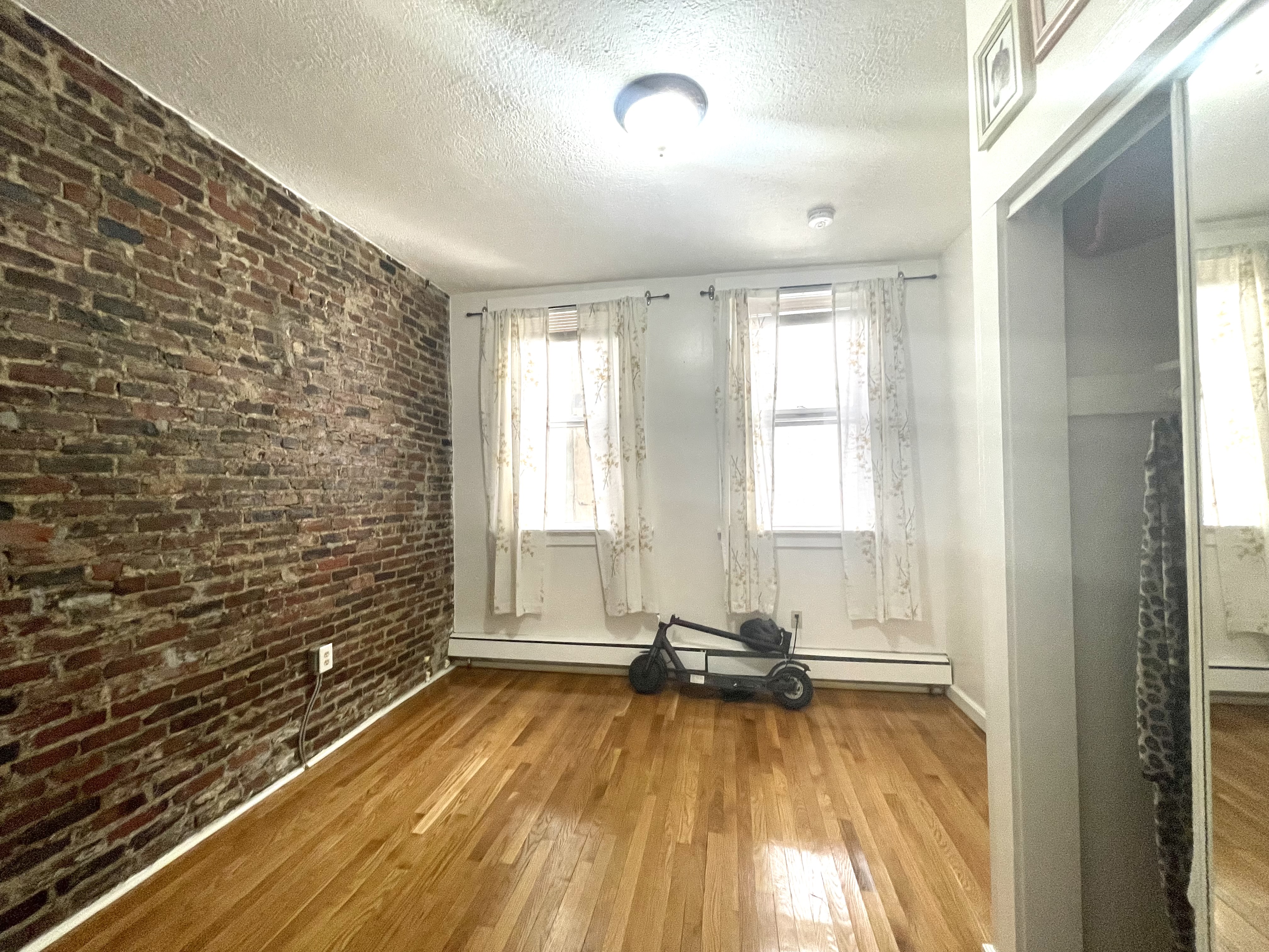 15 Garden St, Beacon Hill