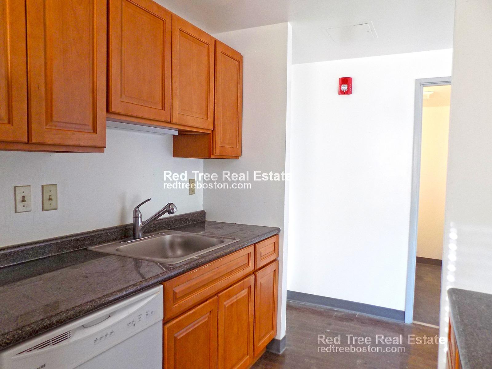 1 Pine St, Chinatown