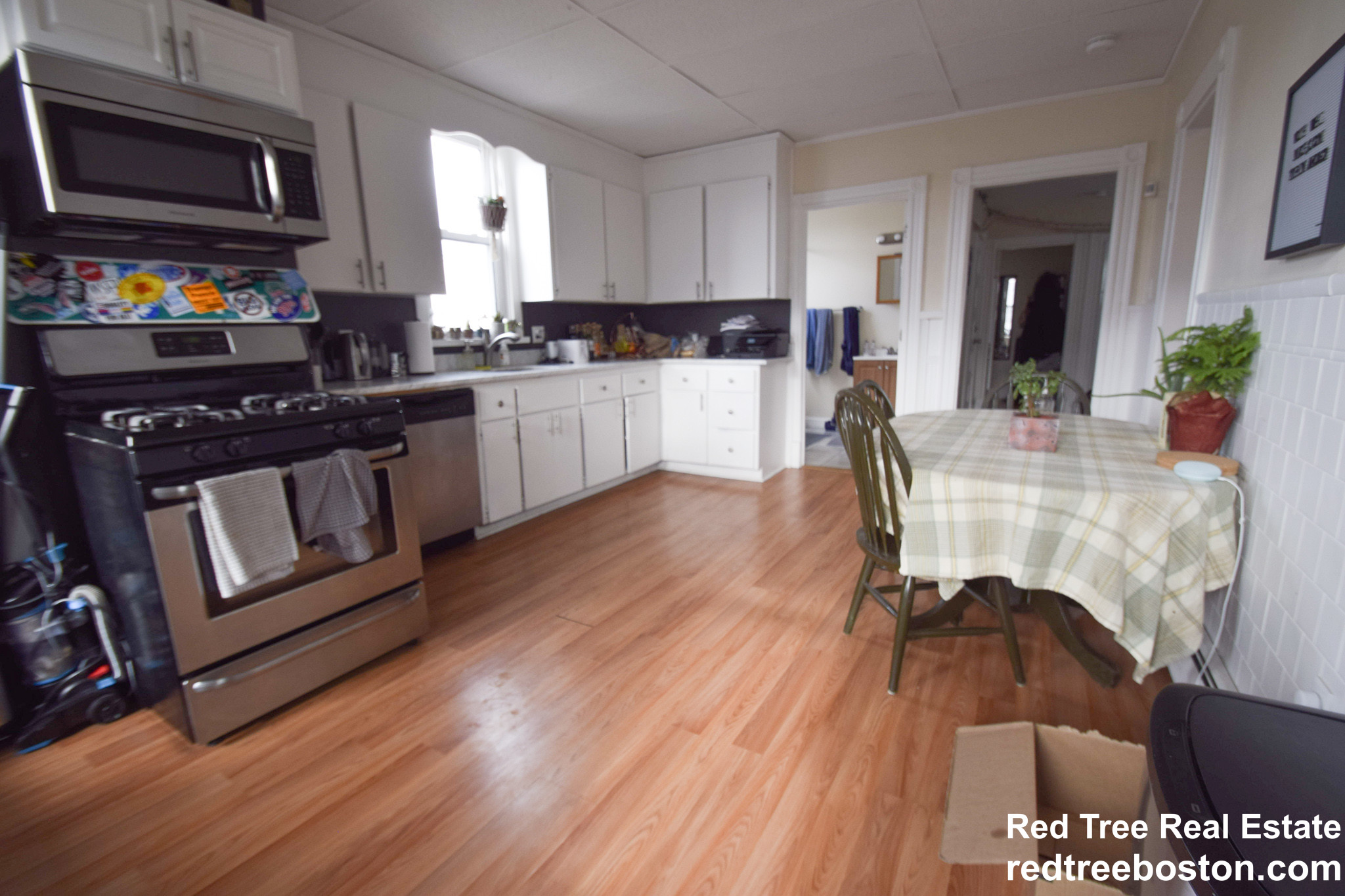 297 Maverick St, East Boston