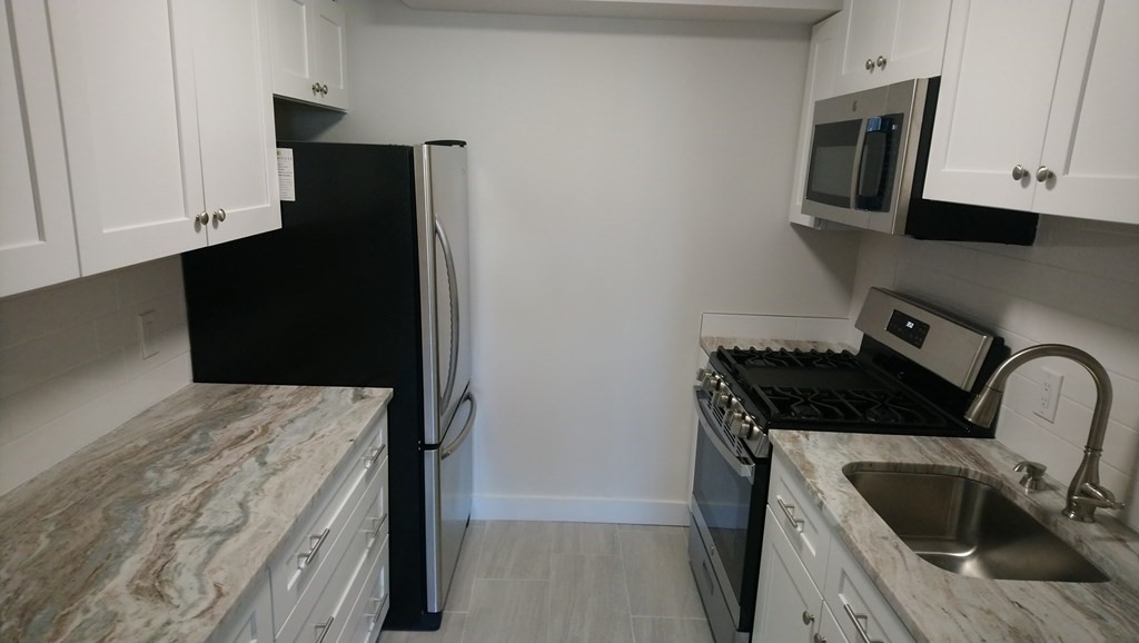 33 Pond Ave, Brookline Village