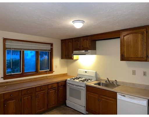 3 7 Greenwood Sq, Hyde Park