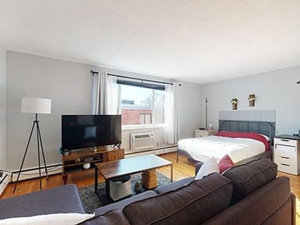 205 Kent St, Coolidge Corner