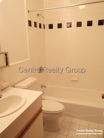 145 Lexington, Auburndale