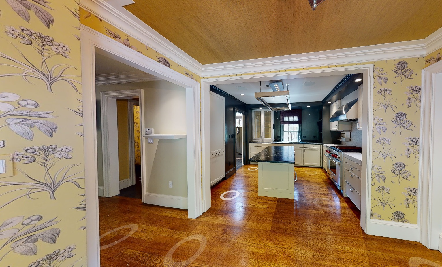 9 Foster Pl, West Cambridge