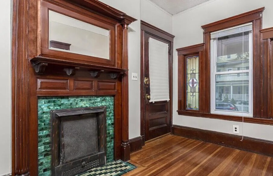 46 Paulina St, Davis Square