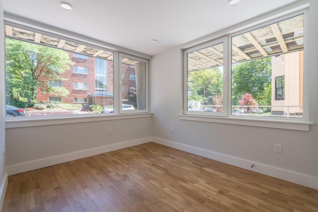 32 Chatham St, Harvard Square