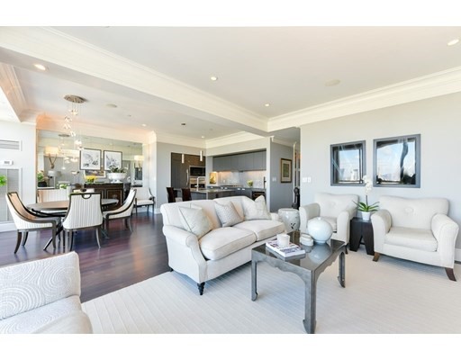 110 Stuart St, Midtown