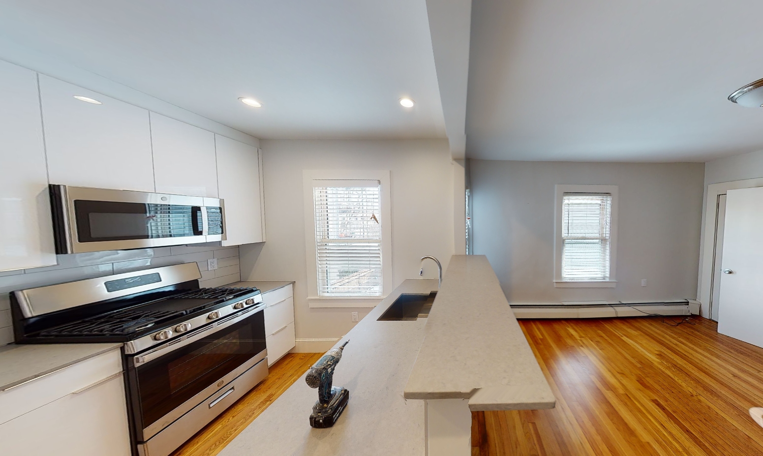 222 Banks St, Cambridgeport