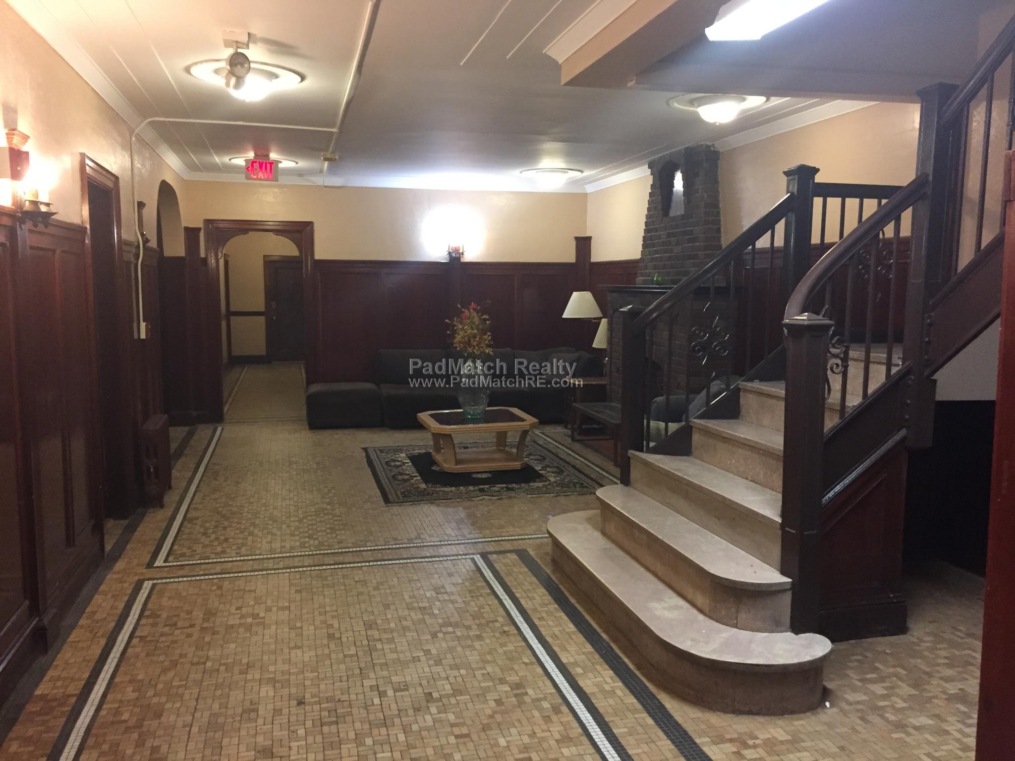 2045 Commonwealth Ave, Brighton