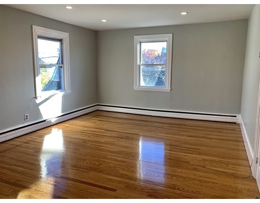 121 Thorndike St, East Cambridge