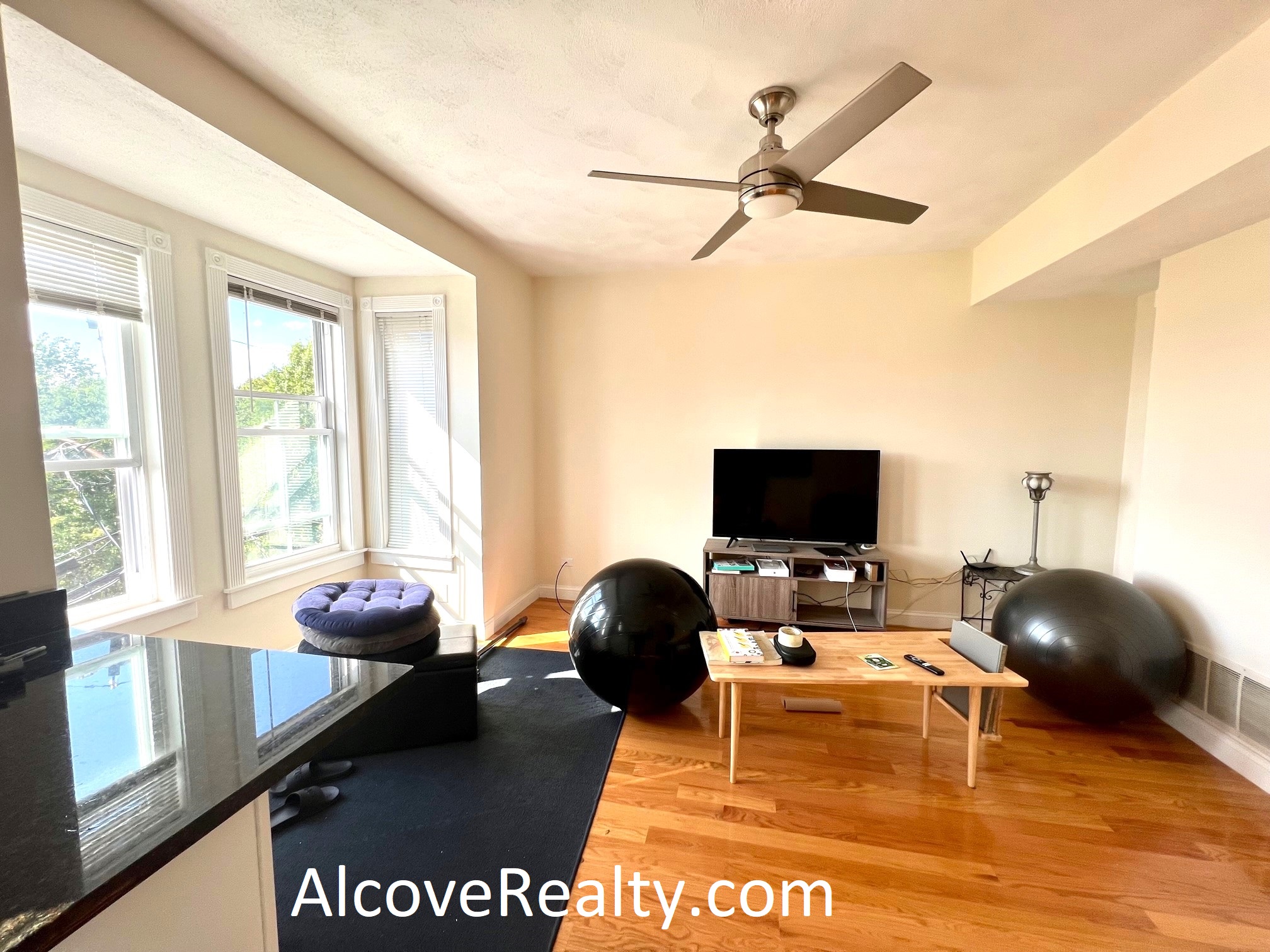 13 Vinal Ave, Union Square