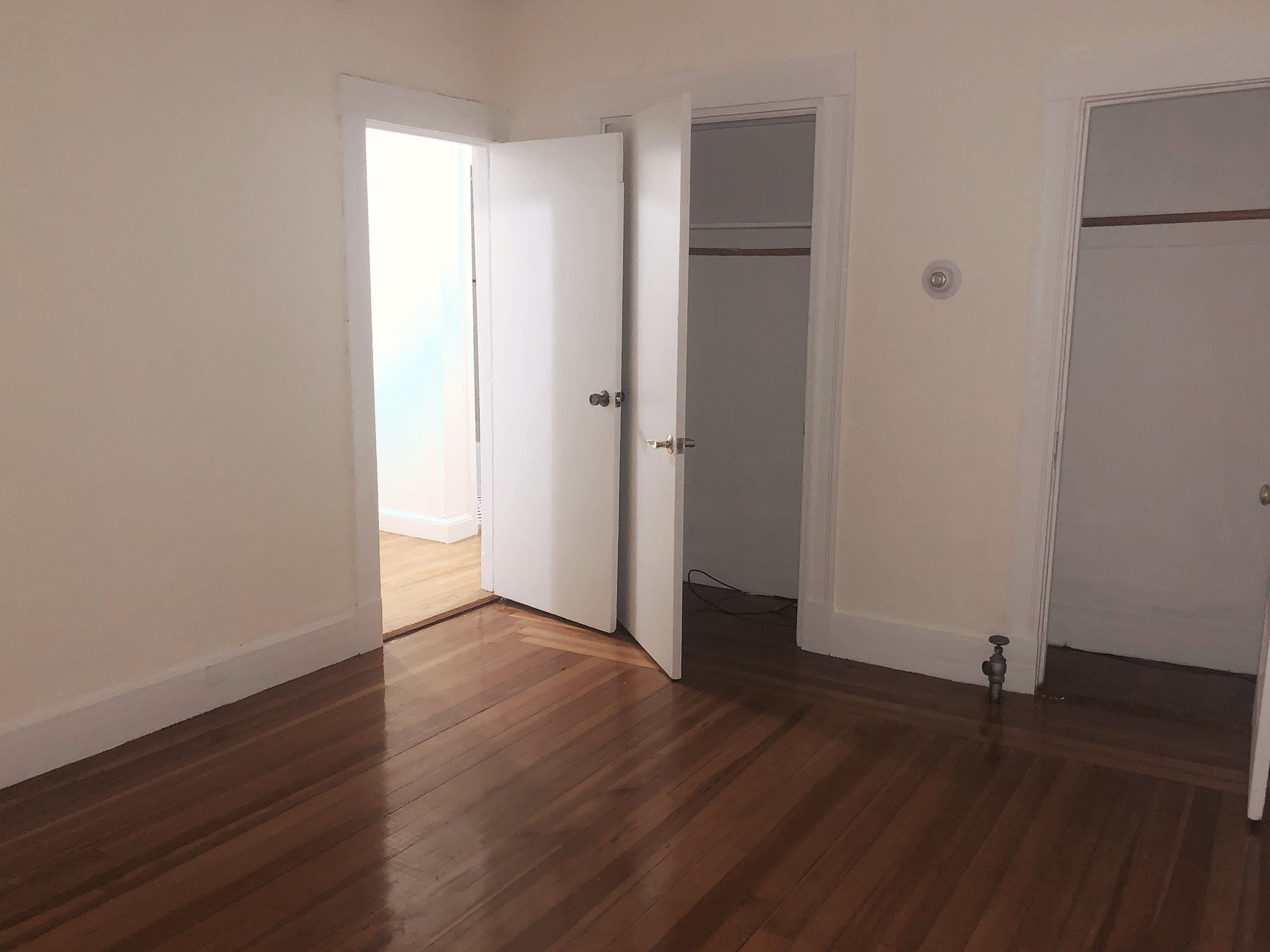 6 Alberta Ter, Cambridgeport