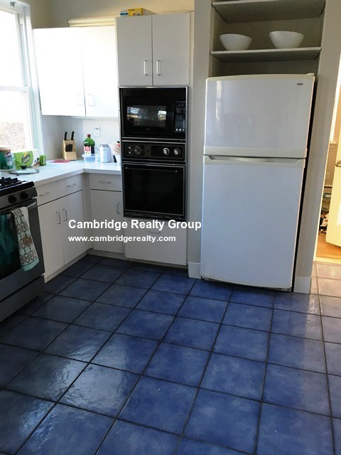 1000 Memorial Dr, Harvard Square