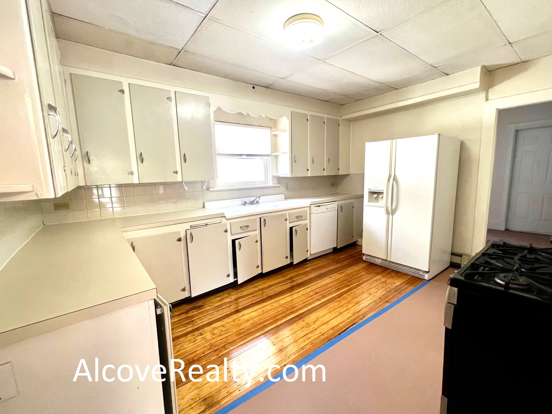 147 Willow Ave, Davis Square