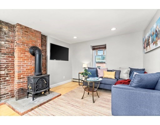 29 Eden St, Charlestown