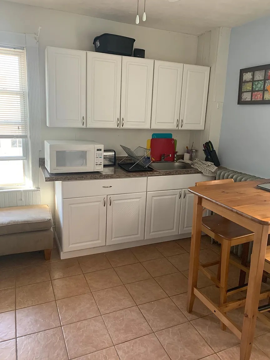 21 Endicott Ave, Davis Square