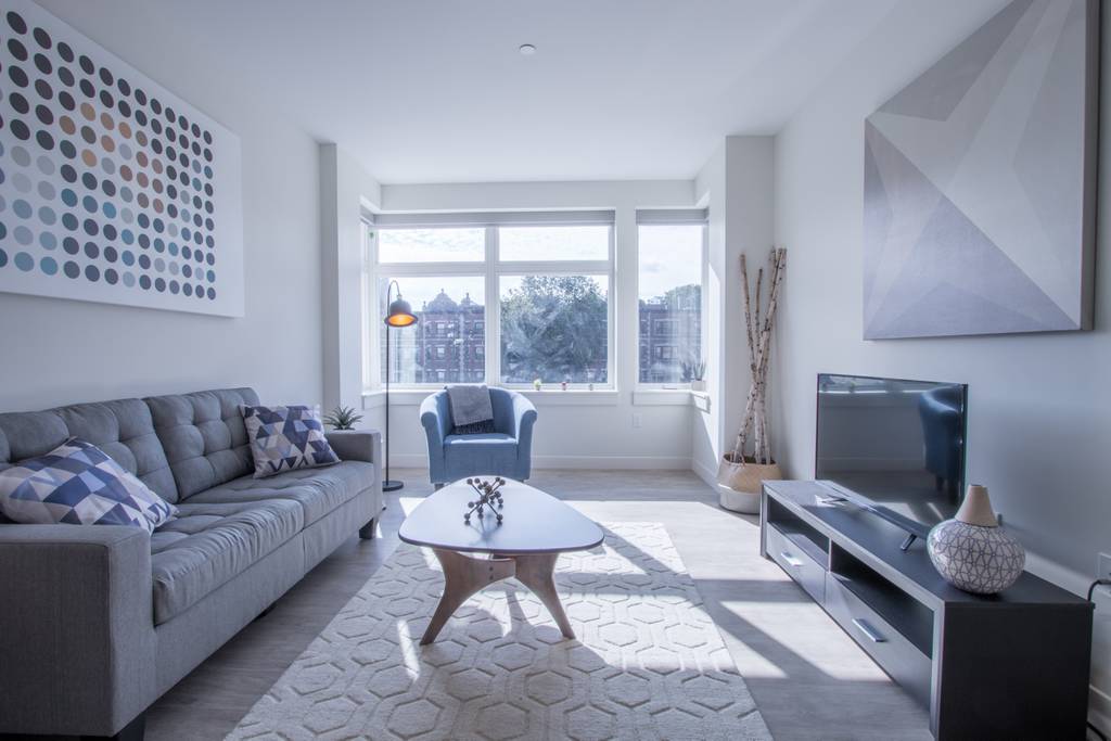 900 Beacon St, Fenway