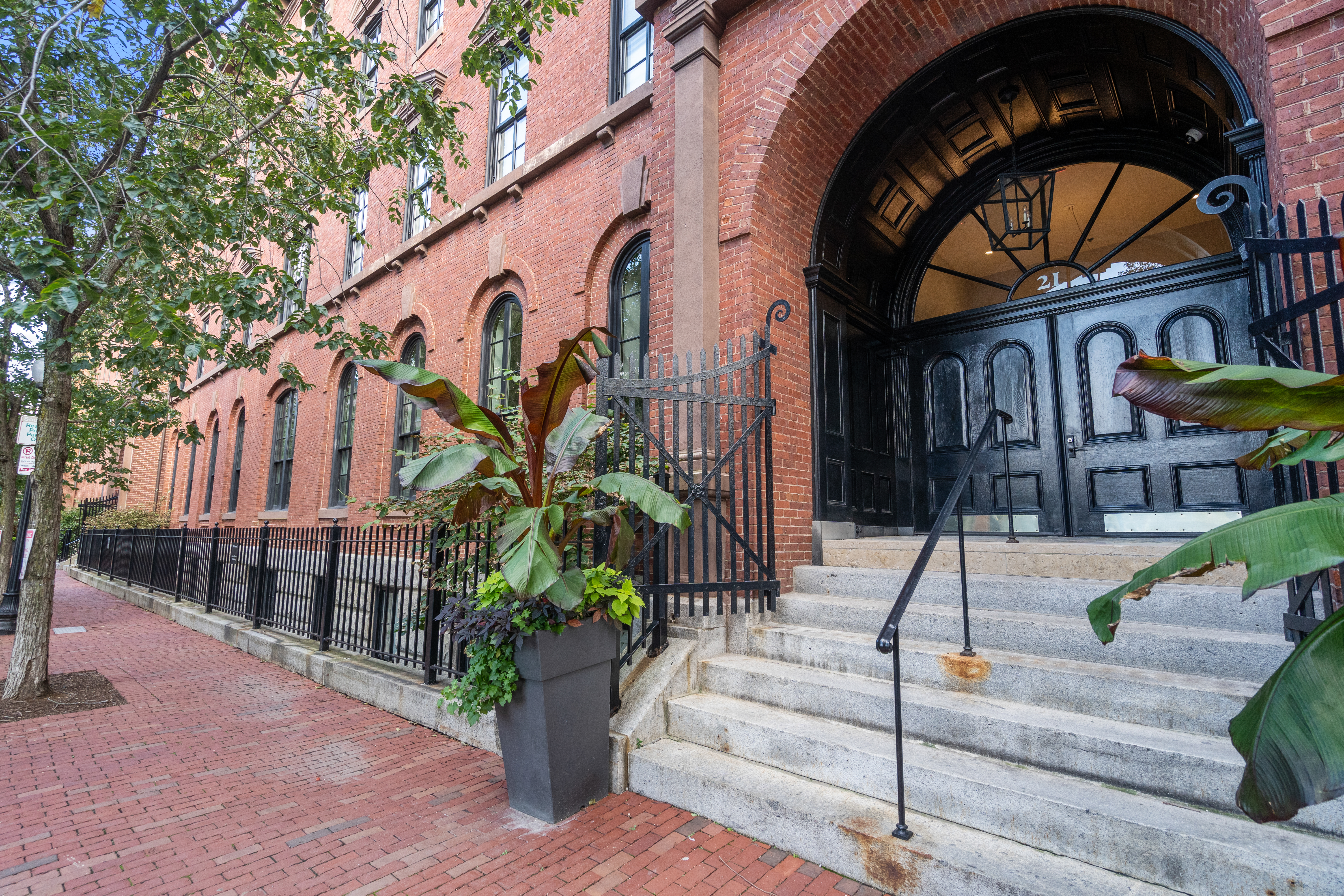 21 Father Francis Gilday St, South End