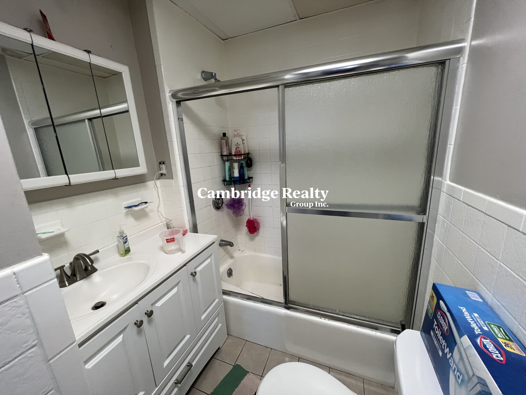 158 Holland St, Teele Square