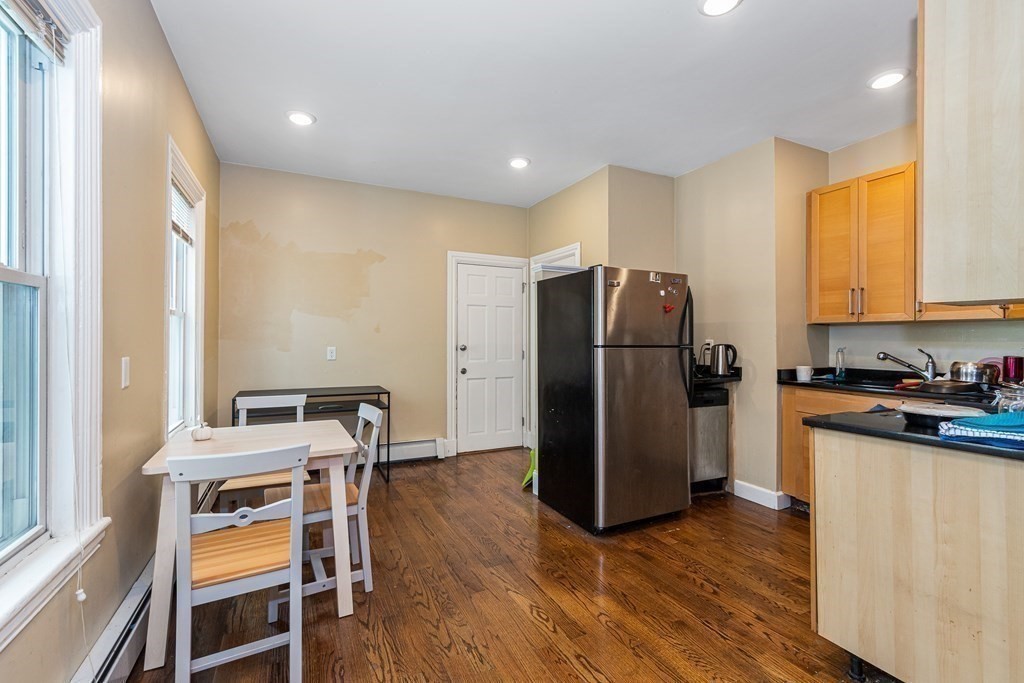 1566 Termont St, Mission Hill