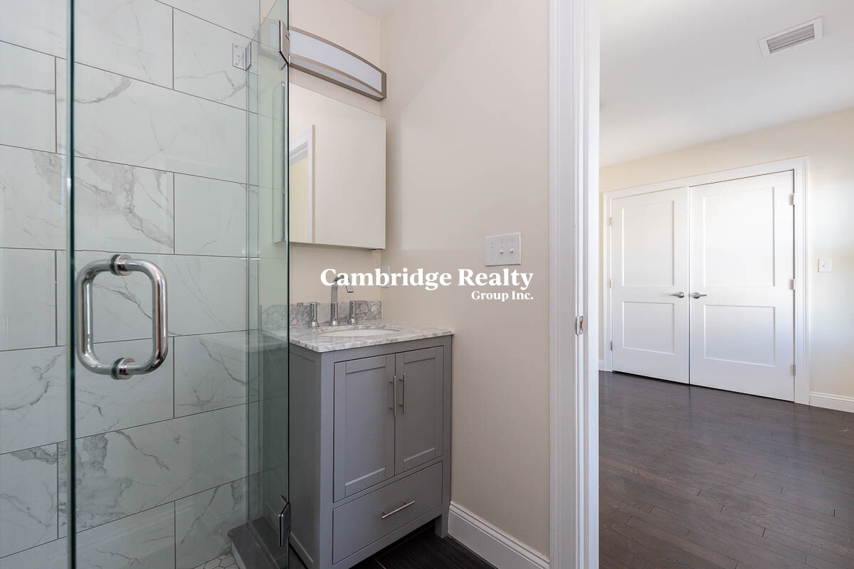 39 Harvard St, South Medford