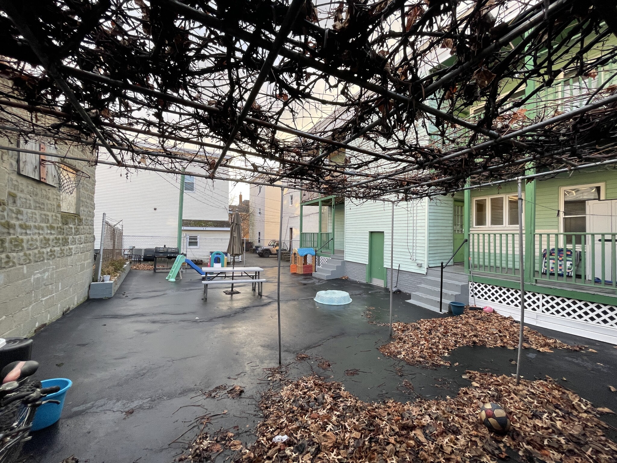 227 Holland St, Teele Square