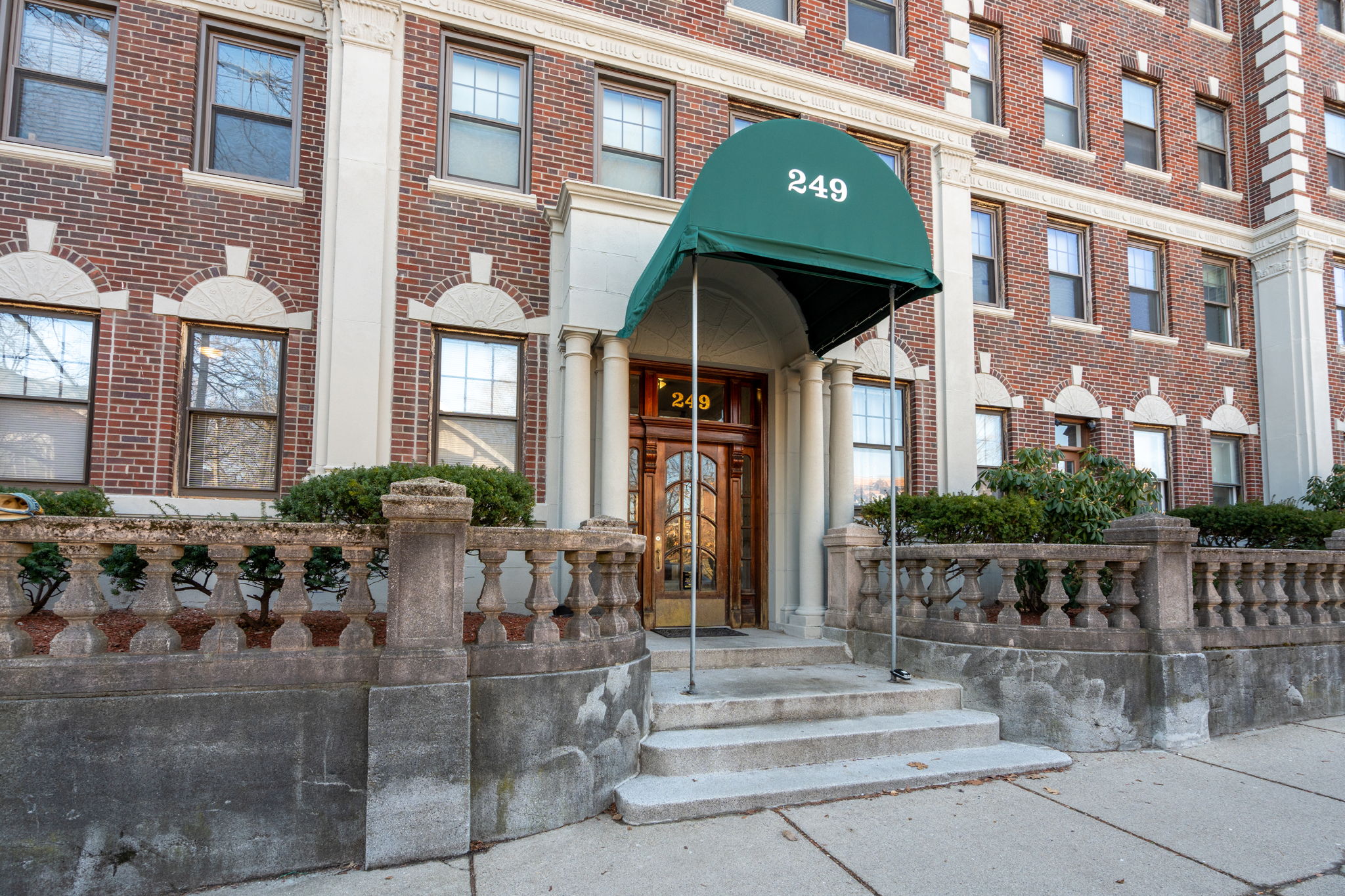 249 Chestnut Hill Ave, Brighton