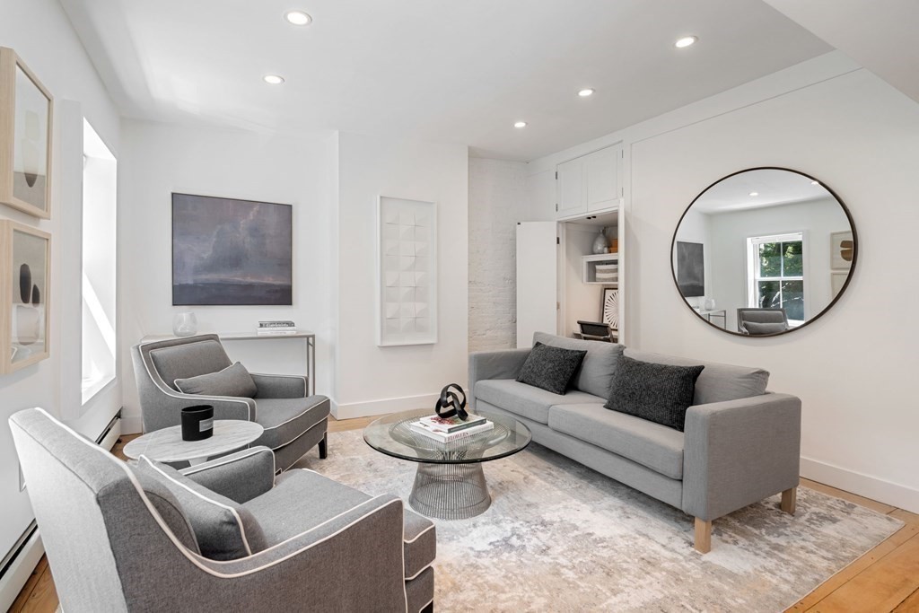 201 W Springfield St, South Boston