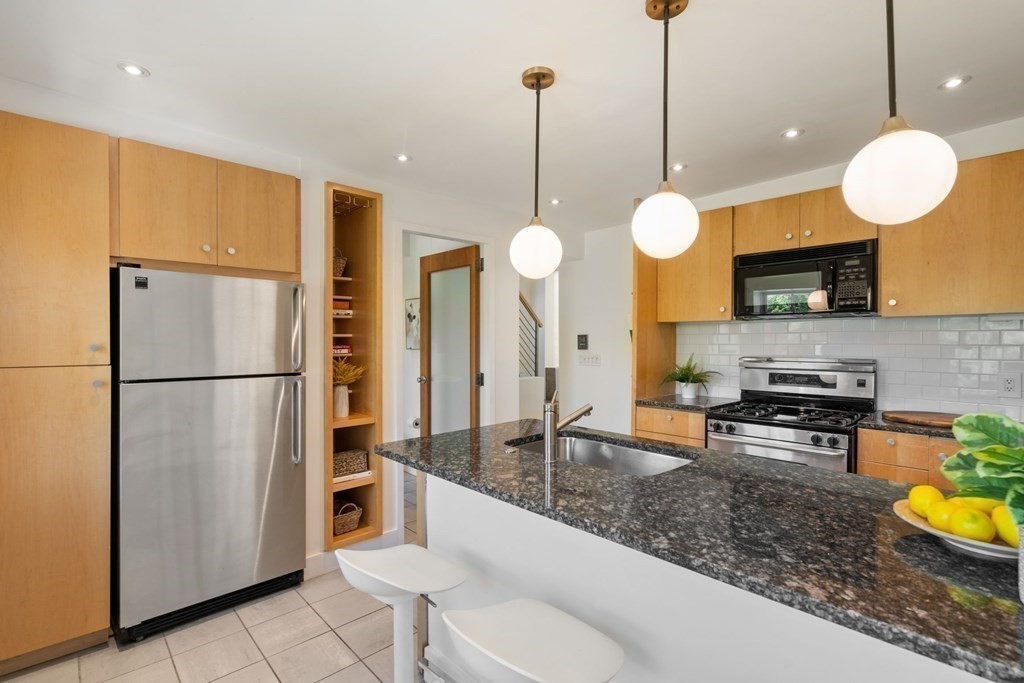 201 W Springfield St, South Boston