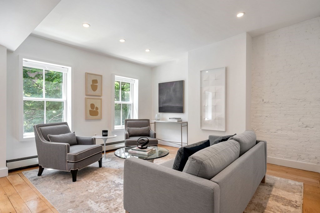 201 W Springfield St, South Boston