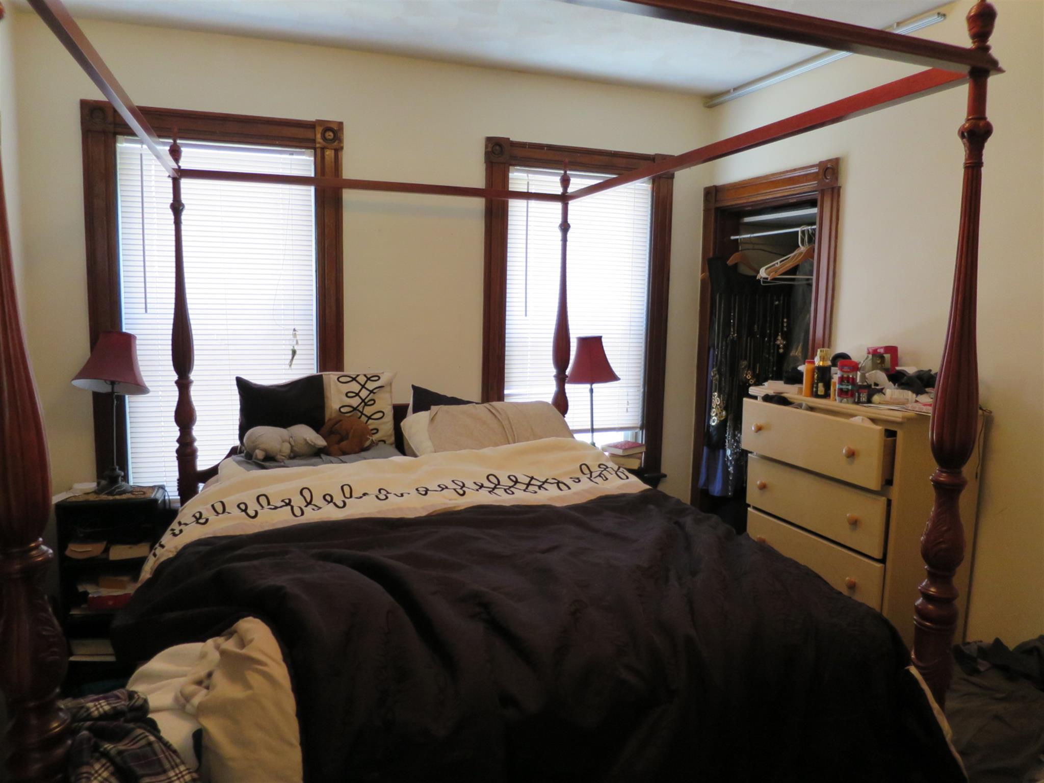 1 Russell Rd, Teele Square