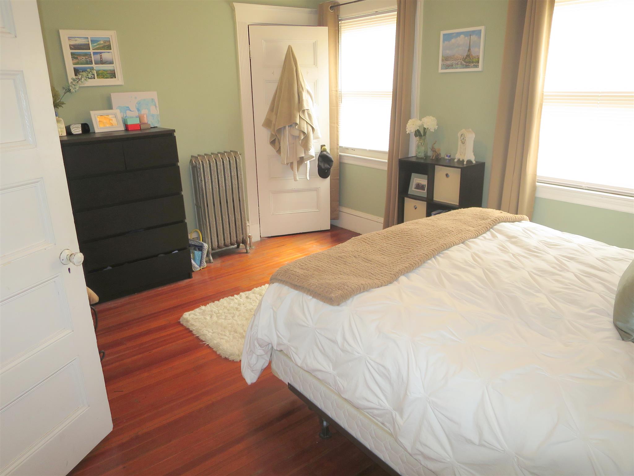 81 College Ave, Davis Square