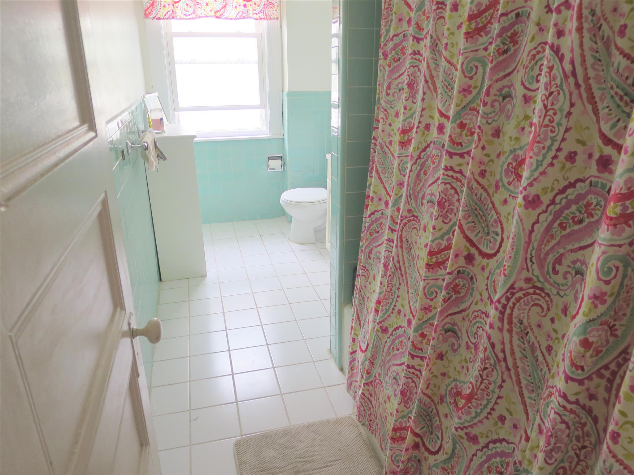 81 College Ave, Davis Square