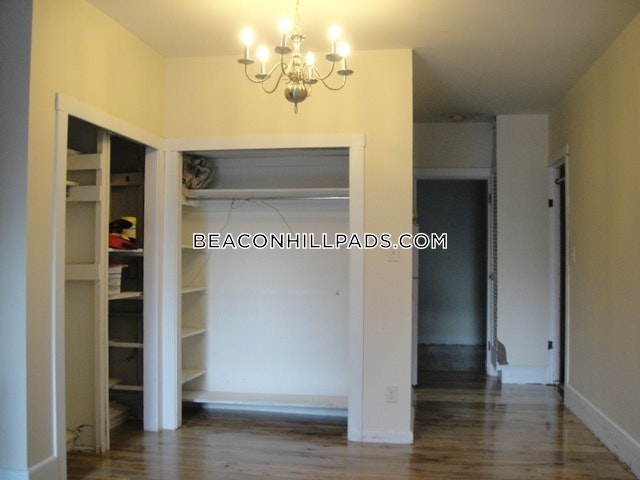 32 Irving St, Beacon Hill