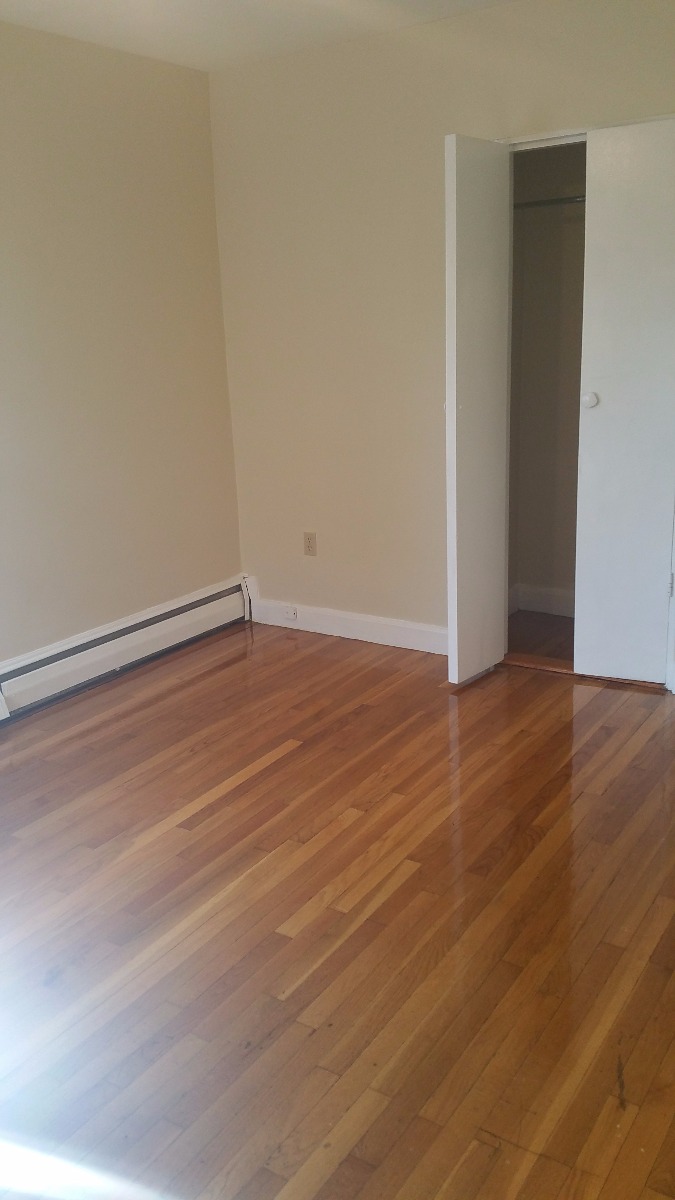 2016 Commonwealth Ave', Brighton