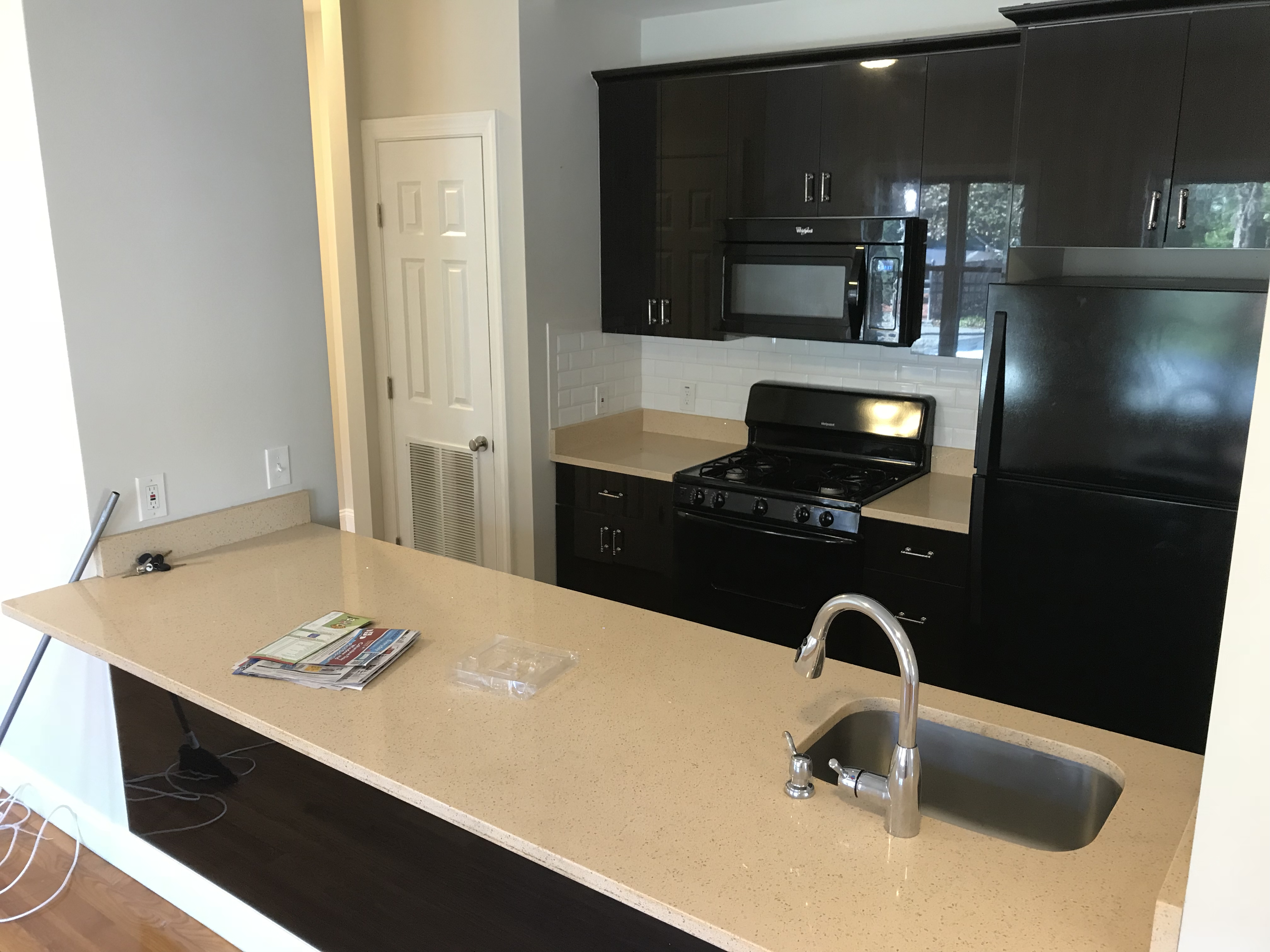 77 Newbury Ave, Quincy