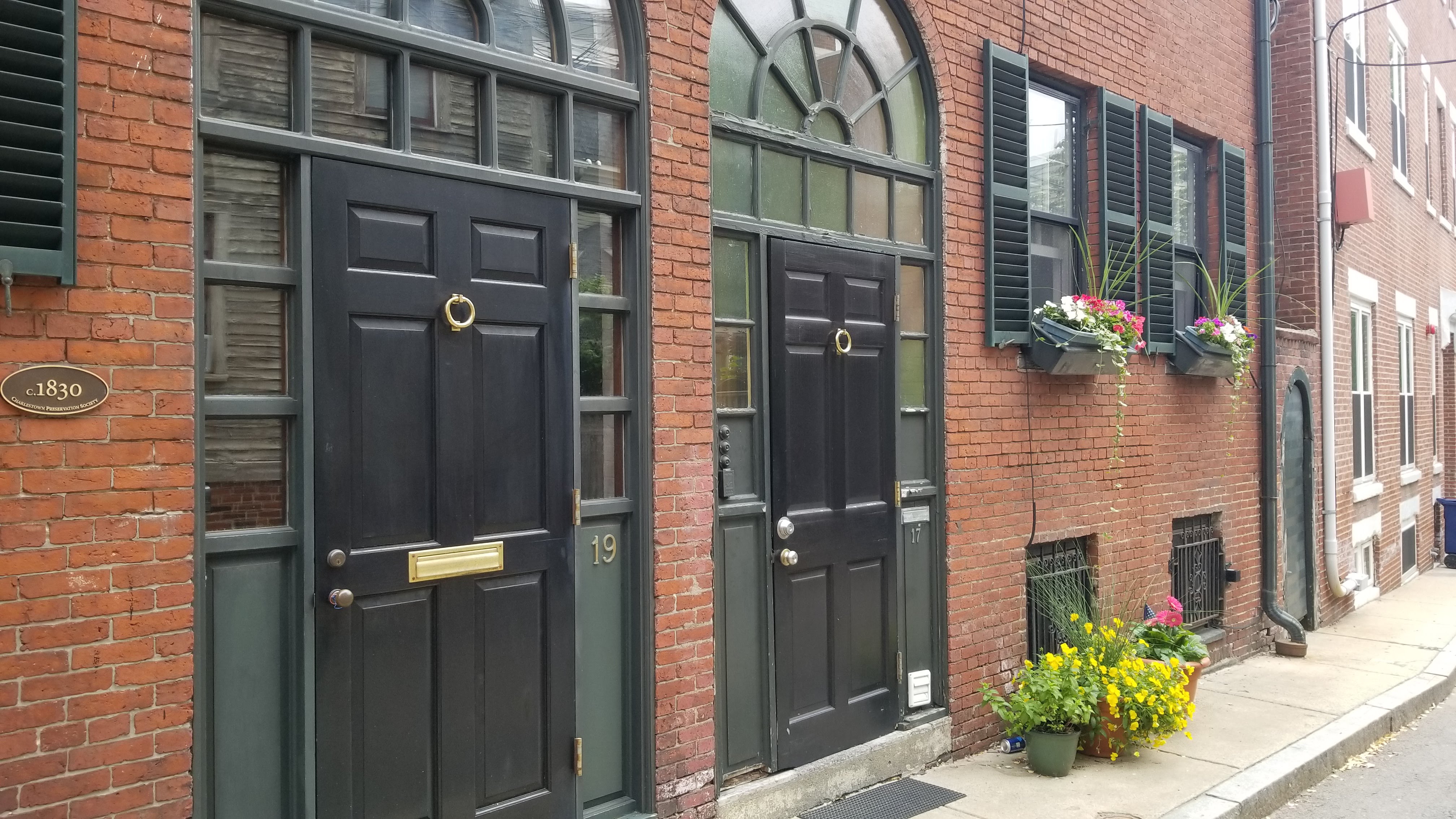 17 Ellwood St, Charlestown