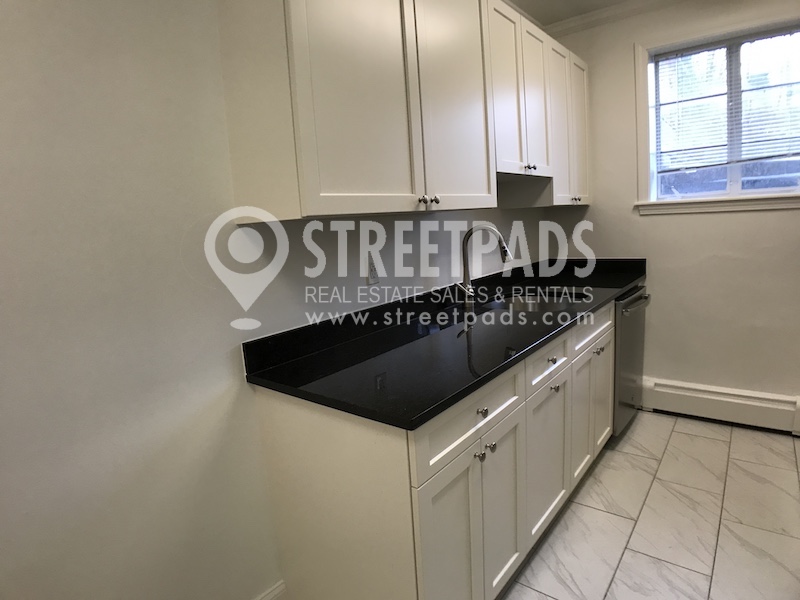 84 Saint Paul St, Coolidge Corner