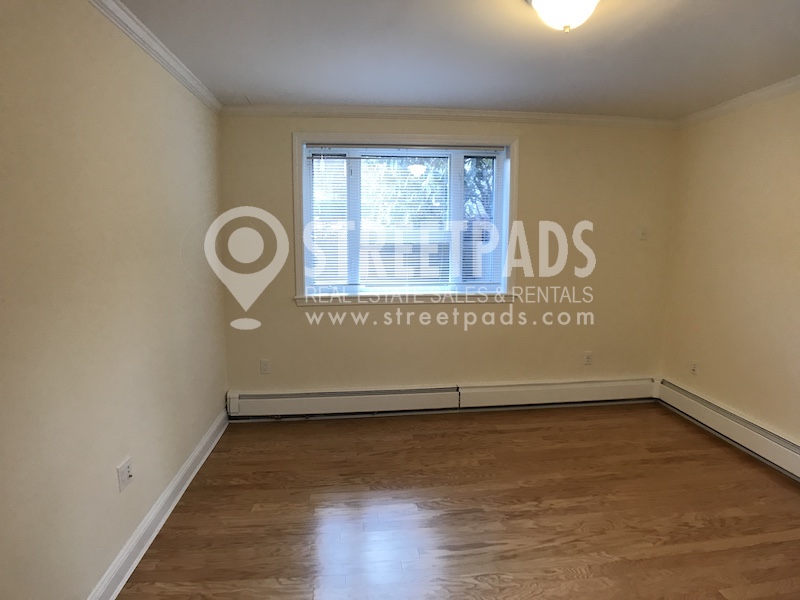 84 Saint Paul St, Coolidge Corner