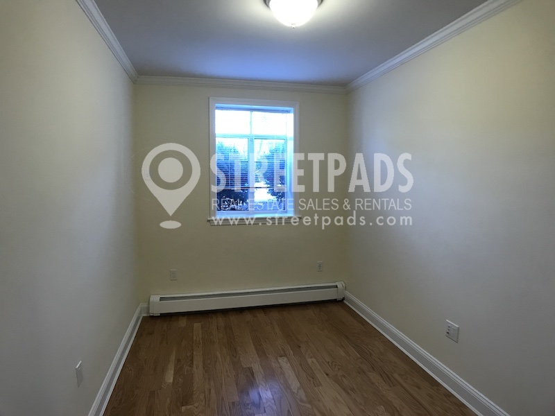 84 Saint Paul St, Coolidge Corner