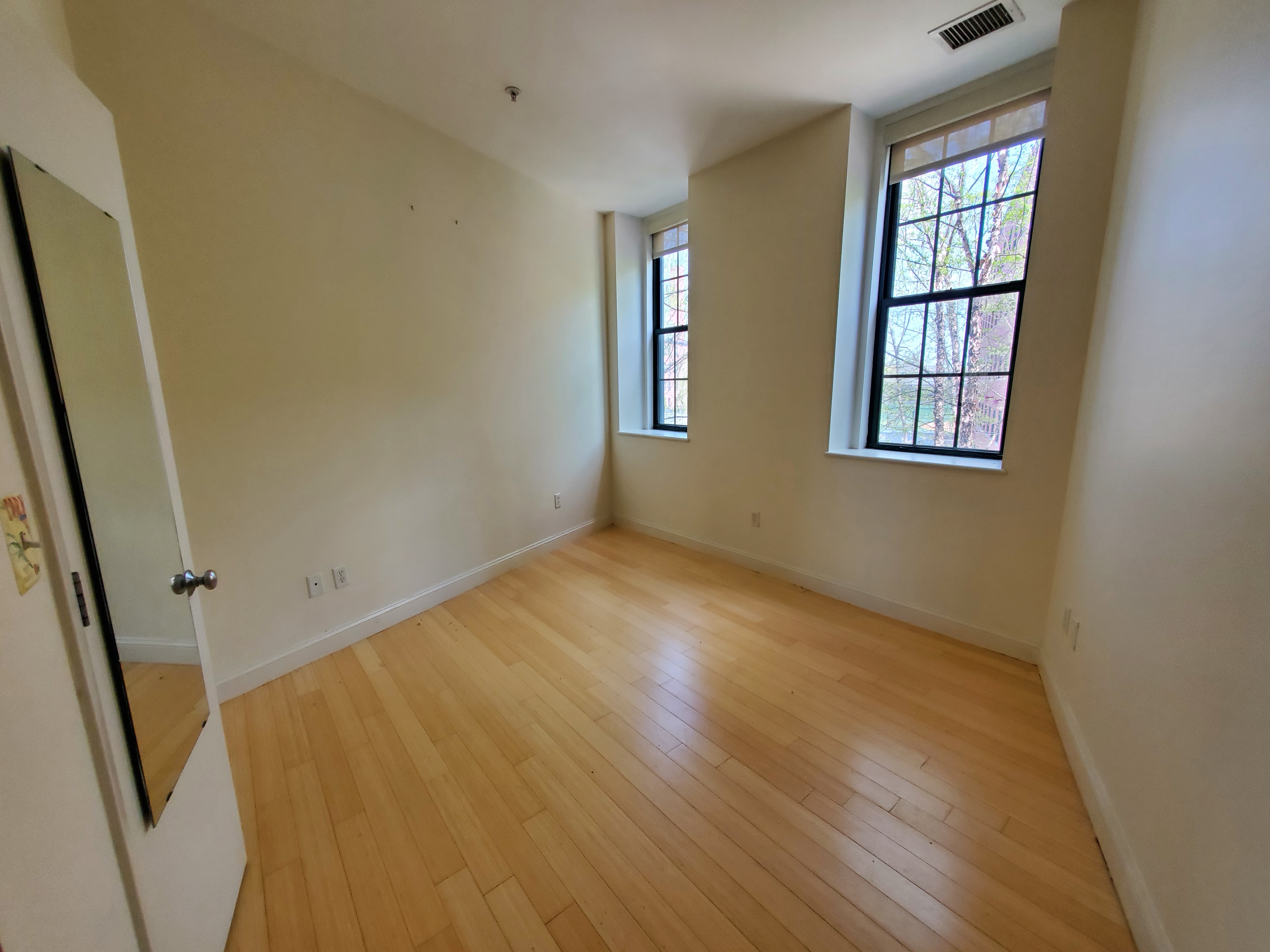 490 Harrison Ave, South End