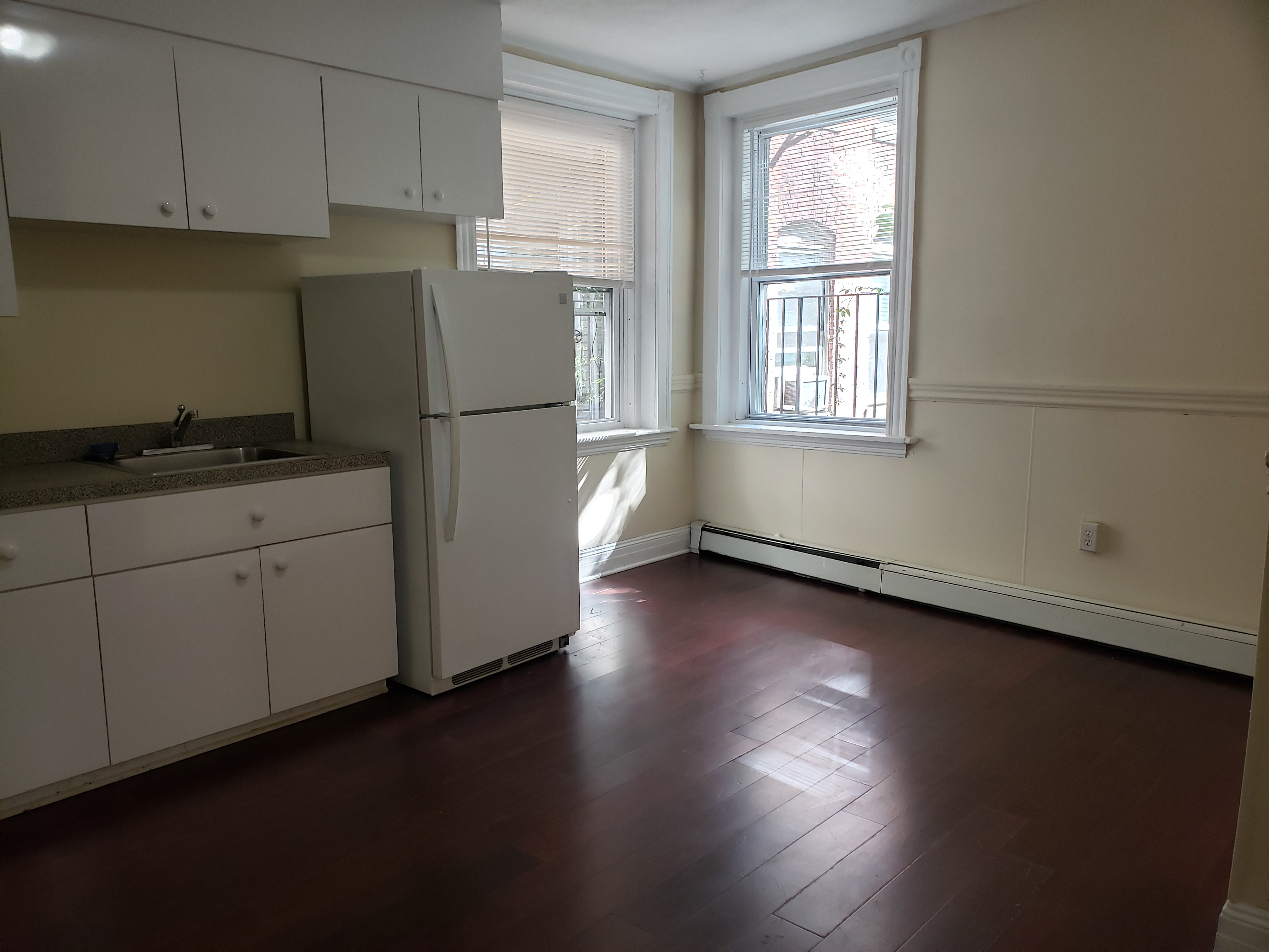 452 Hanover St, North End