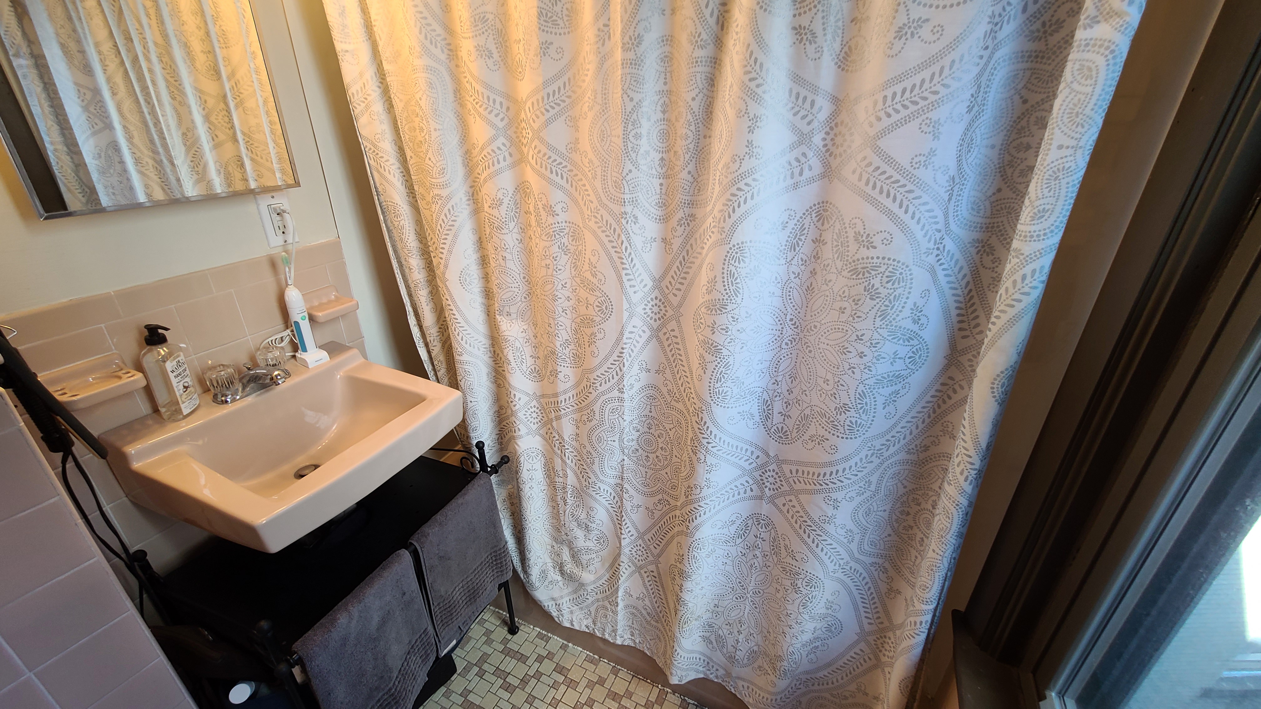 5 Charter St, North End