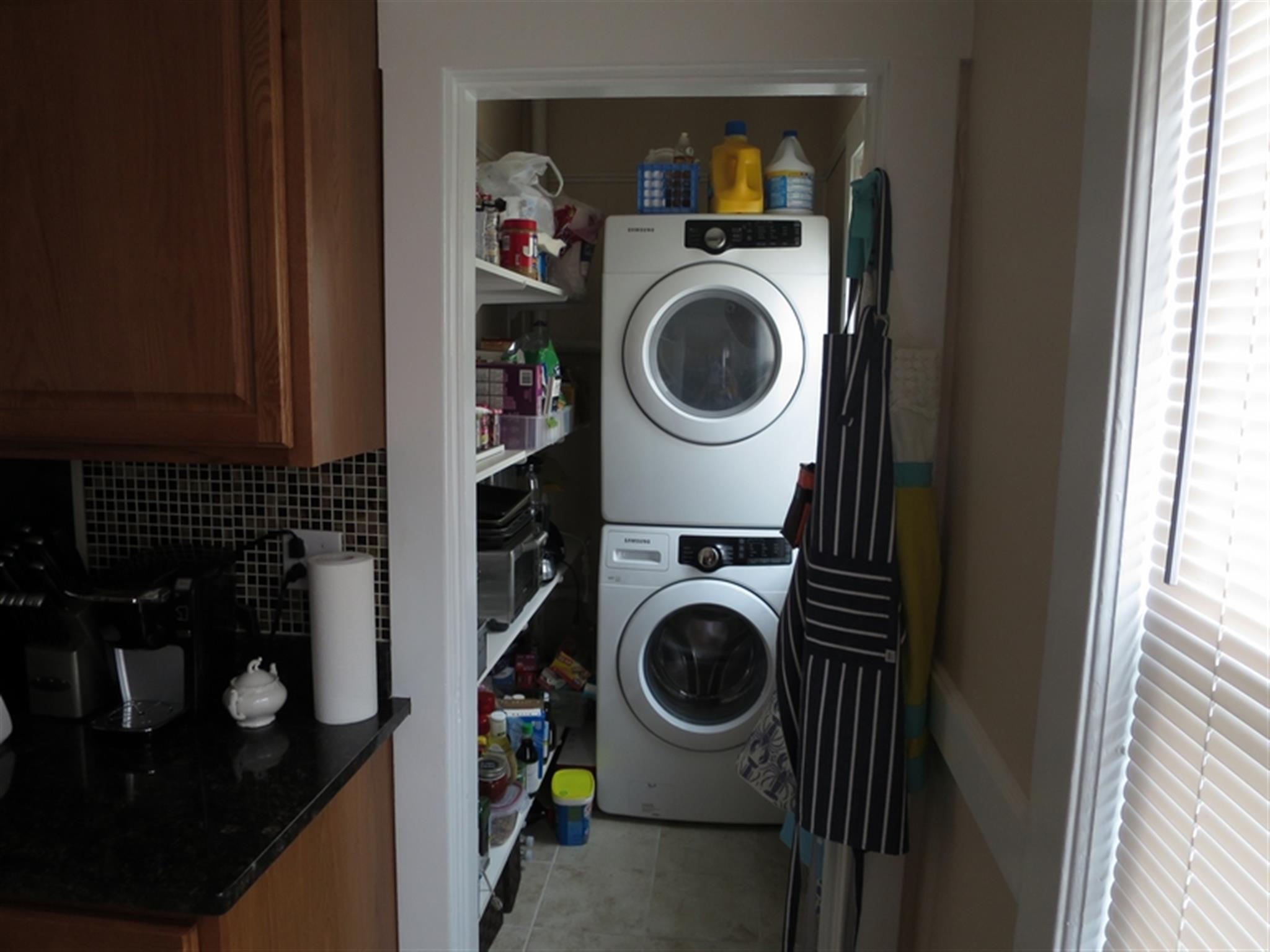 12 Silvey Pl, Porter Square